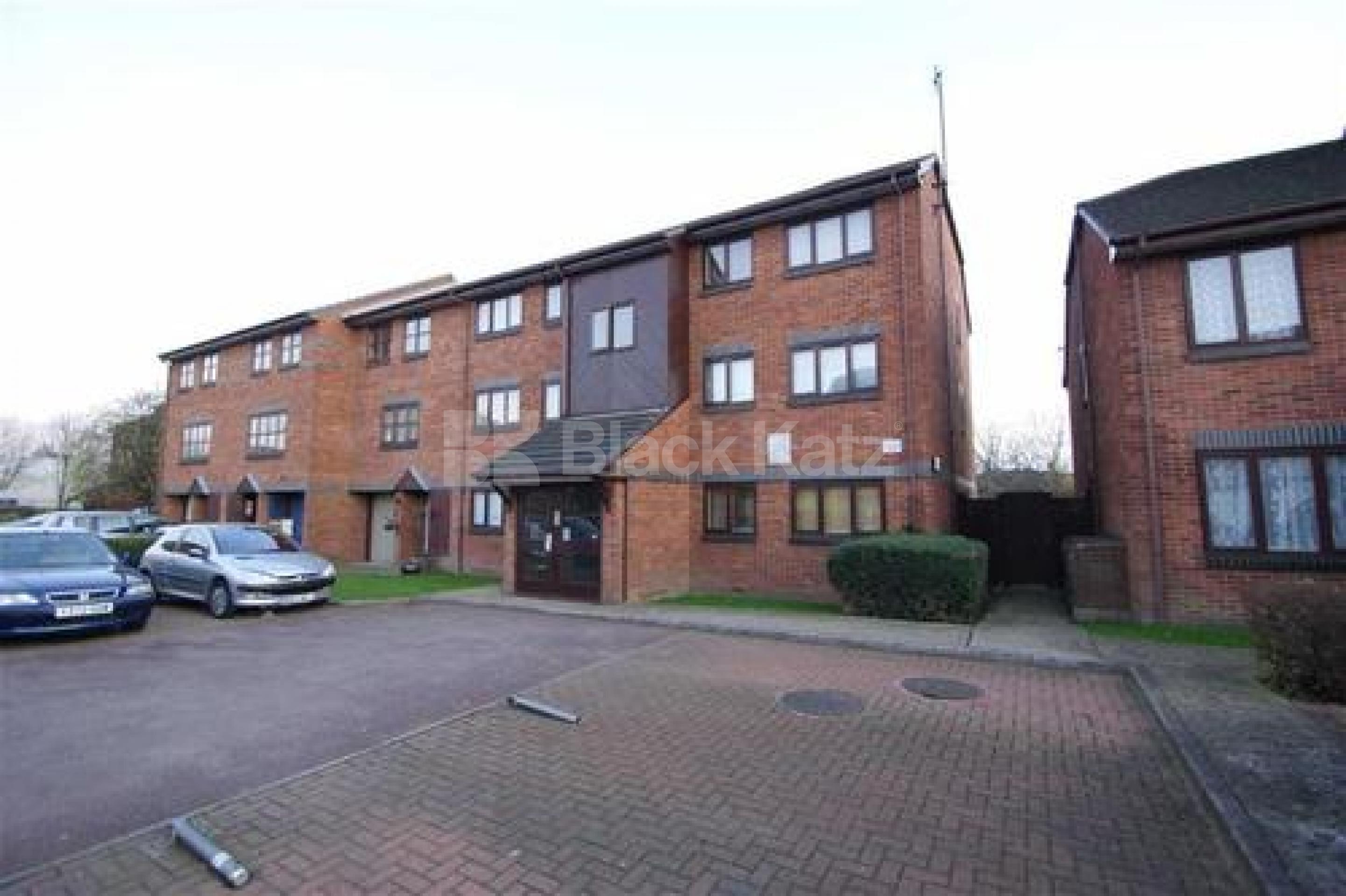 			NEW INSTRUCTION, 2 Bedroom, 1 bath, 1 reception Flat			 Seacole Close, North Acton W3